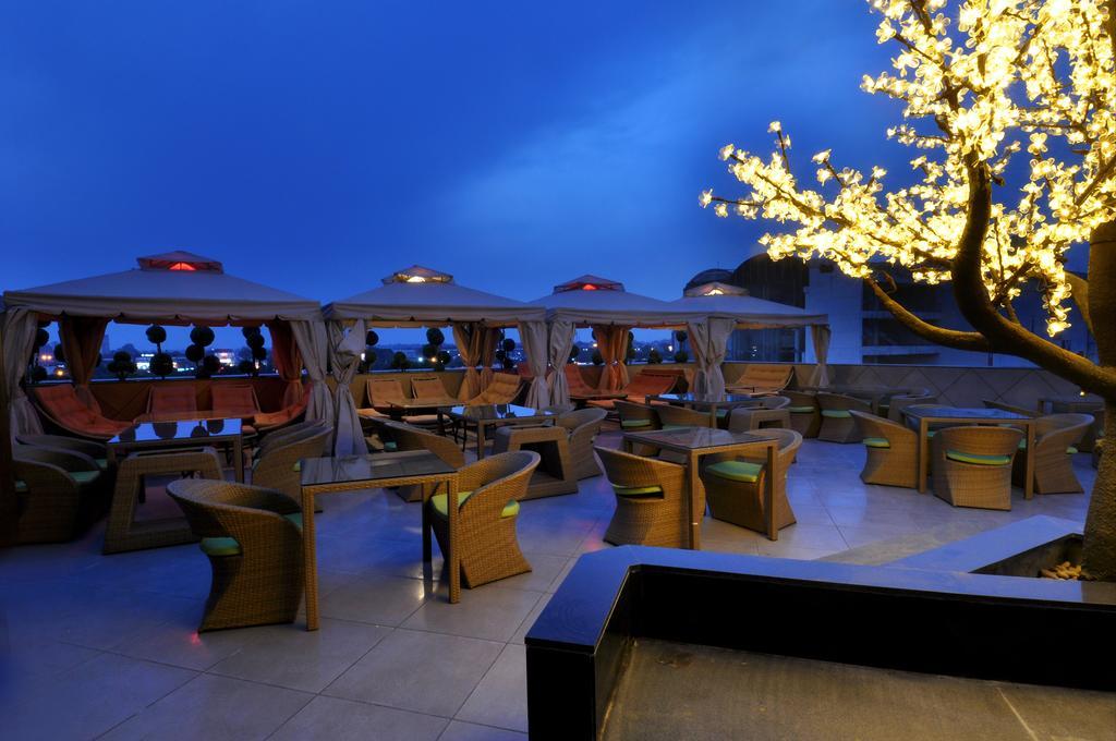 The Cove Hotel Panchkula Exteriér fotografie
