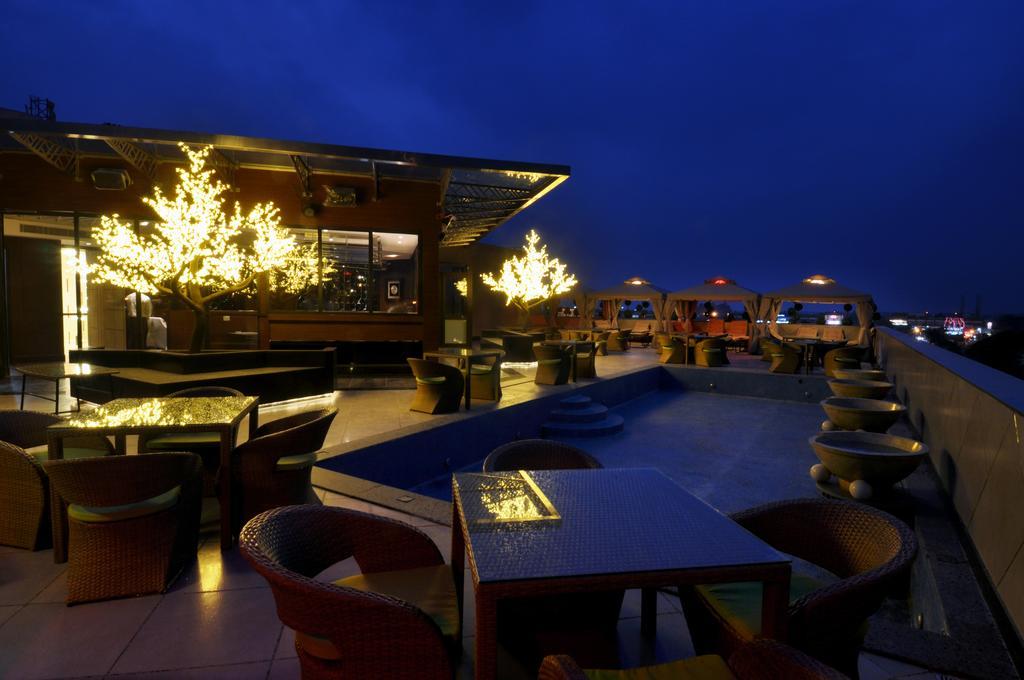 The Cove Hotel Panchkula Exteriér fotografie
