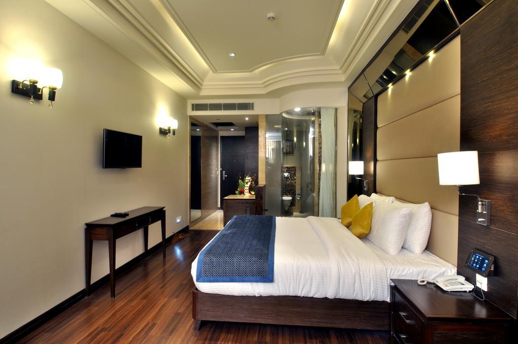The Cove Hotel Panchkula Exteriér fotografie