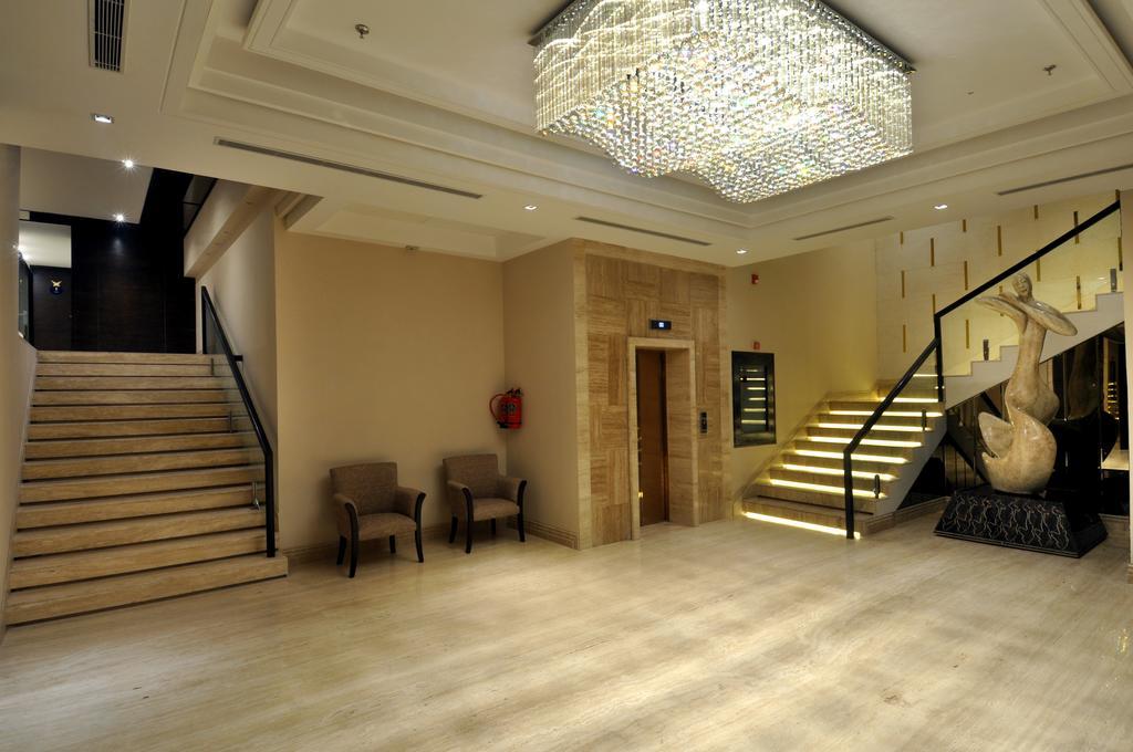 The Cove Hotel Panchkula Exteriér fotografie